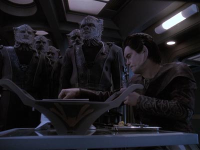 Star Trek: Deep Space Nine Screencaps "To the Death" (S4:E23)