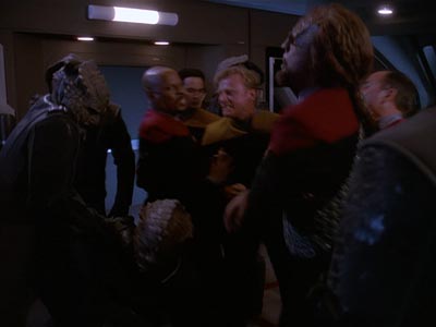 Star Trek: Deep Space Nine Screencaps "To the Death" (S4:E23)