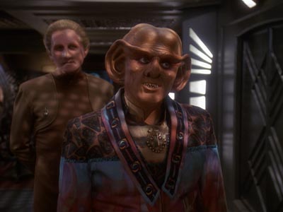 Star Trek: Deep Space Nine Screencaps "The Quickening" (S4:E24)
