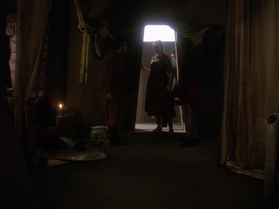 Star Trek: Deep Space Nine Screencaps "The Quickening" (S4:E24)