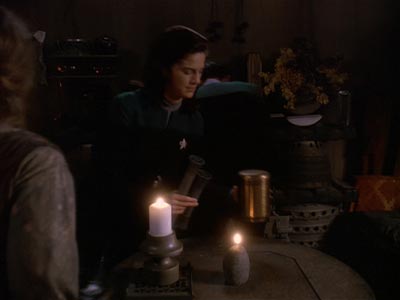 Star Trek: Deep Space Nine Screencaps "The Quickening" (S4:E24)