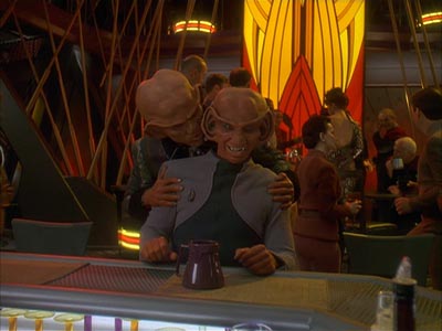 Star Trek: Deep Space Nine Screencaps "Body Parts" (S4:E25)