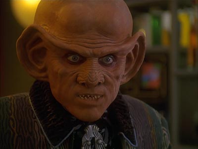 Star Trek: Deep Space Nine Screencaps "Body Parts" (S4:E25)