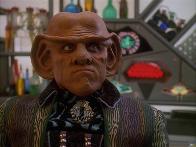 Star Trek: Deep Space Nine Screencaps "Body Parts" (S4:E25)