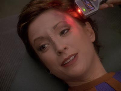 Star Trek: Deep Space Nine Screencaps "Body Parts" (S4:E25)