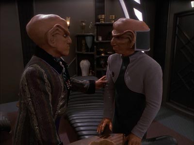 Star Trek: Deep Space Nine Screencaps "Body Parts" (S4:E25)