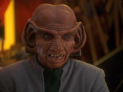 Star Trek: Deep Space Nine Screencaps "Body Parts" (S4:E25)