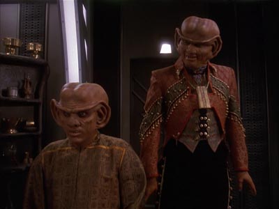 Star Trek: Deep Space Nine Screencaps "Body Parts" (S4:E25)