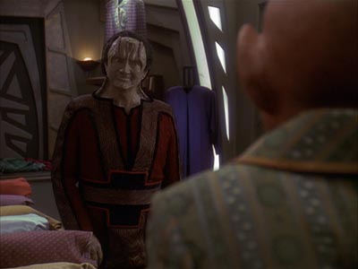 Star Trek: Deep Space Nine Screencaps "Body Parts" (S4:E25)