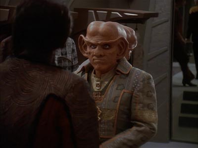 Star Trek: Deep Space Nine Screencaps "Body Parts" (S4:E25)
