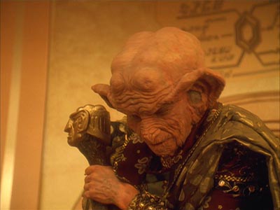 Star Trek: Deep Space Nine Screencaps "Body Parts" (S4:E25)