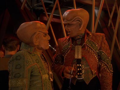 Star Trek: Deep Space Nine Screencaps "Body Parts" (S4:E25)