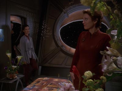 Star Trek: Deep Space Nine Screencaps "Body Parts" (S4:E25)