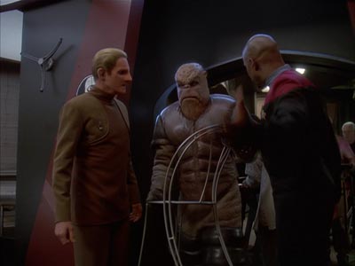 Star Trek: Deep Space Nine Screencaps "Body Parts" (S4:E25)