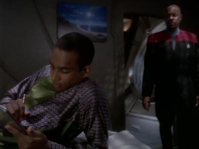 Star Trek: Deep Space Nine Screencaps "The Visitor" (S4:E3)