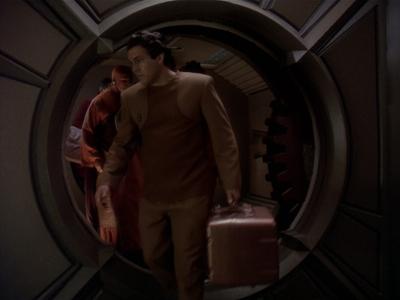 Star Trek: Deep Space Nine Screencaps "The Visitor" (S4:E3)