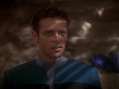 Star Trek: Deep Space Nine Screencaps "Hippocratic Oath" (S4:E4)
