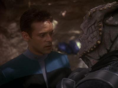 Star Trek: Deep Space Nine Screencaps "Hippocratic Oath" (S4:E4)