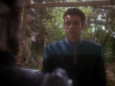 Star Trek: Deep Space Nine Screencaps "Hippocratic Oath" (S4:E4)