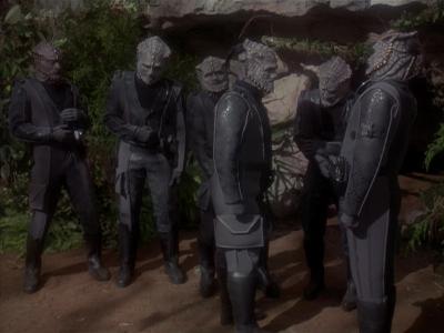 Star Trek: Deep Space Nine Screencaps "Hippocratic Oath" (S4:E4)