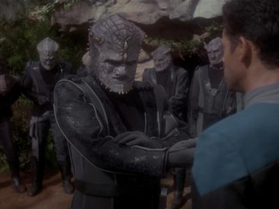 Star Trek: Deep Space Nine Screencaps "Hippocratic Oath" (S4:E4)