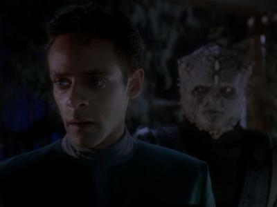 Star Trek: Deep Space Nine Screencaps "Hippocratic Oath" (S4:E4)