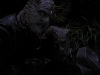 Star Trek: Deep Space Nine Screencaps "Hippocratic Oath" (S4:E4)