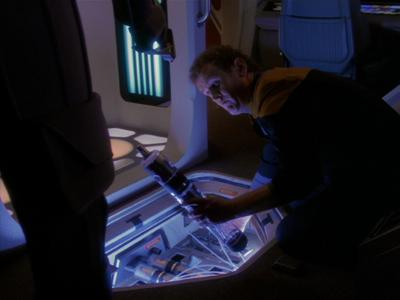 Star Trek: Deep Space Nine Screencaps "Hippocratic Oath" (S4:E4)