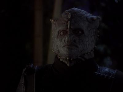 Star Trek: Deep Space Nine Screencaps "Hippocratic Oath" (S4:E4)