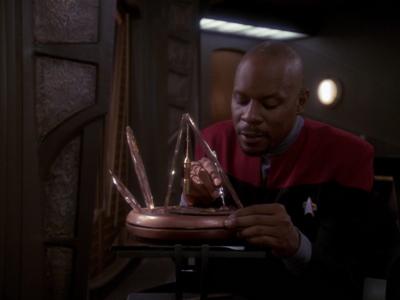 Star Trek: Deep Space Nine Screencaps "Hippocratic Oath" (S4:E4)