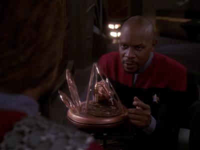 Star Trek: Deep Space Nine Screencaps "Hippocratic Oath" (S4:E4)