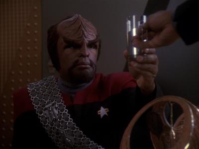 Star Trek: Deep Space Nine Screencaps "Hippocratic Oath" (S4:E4)