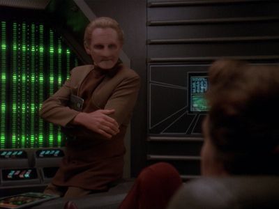 Star Trek: Deep Space Nine Screencaps "Indiscretion" (S4:E5)