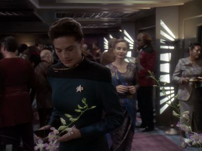 Star Trek: Deep Space Nine Screencaps "Rejoined" (S4:E6)