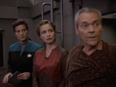 Star Trek: Deep Space Nine Screencaps "Rejoined" (S4:E6)
