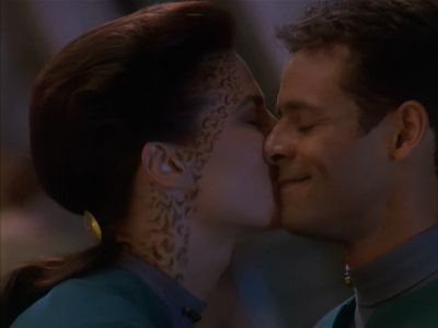 Star Trek: Deep Space Nine Screencaps "Rejoined" (S4:E6)