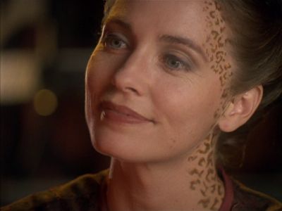 Star Trek: Deep Space Nine Screencaps "Rejoined" (S4:E6)