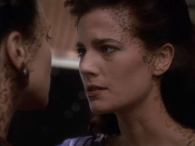 Star Trek: Deep Space Nine Screencaps "Rejoined" (S4:E6)