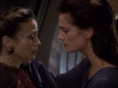 Star Trek: Deep Space Nine Screencaps "Rejoined" (S4:E6)