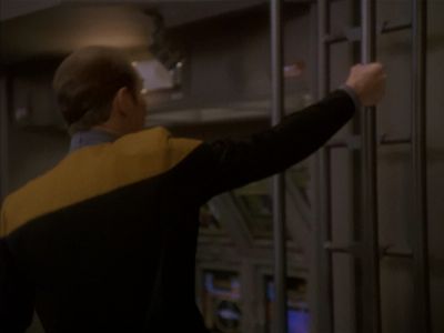 Star Trek: Deep Space Nine Screencaps "Rejoined" (S4:E6)