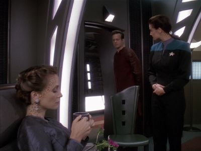 Star Trek: Deep Space Nine Screencaps "Rejoined" (S4:E6)