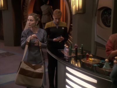 Star Trek: Deep Space Nine Screencaps "Rejoined" (S4:E6)