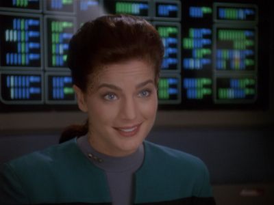 Star Trek: Deep Space Nine Screencaps "Starship Down" (S4:E7)