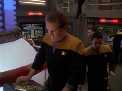 Star Trek: Deep Space Nine Screencaps "Starship Down" (S4:E7)
