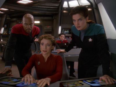 Star Trek: Deep Space Nine Screencaps "Starship Down" (S4:E7)