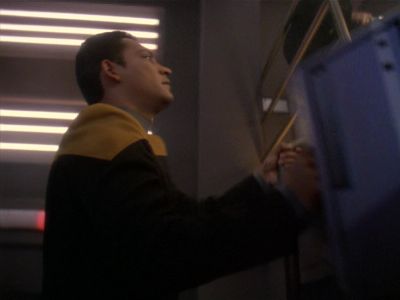 Star Trek: Deep Space Nine Screencaps "Starship Down" (S4:E7)