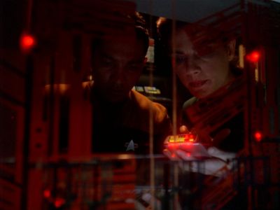 Star Trek: Deep Space Nine Screencaps "Starship Down" (S4:E7)