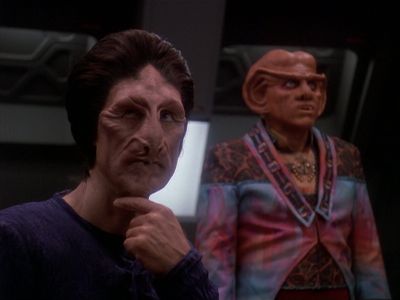 Star Trek: Deep Space Nine Screencaps "Starship Down" (S4:E7)