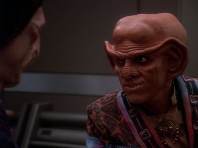 Star Trek: Deep Space Nine Screencaps "Starship Down" (S4:E7)