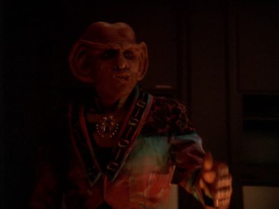 Star Trek: Deep Space Nine Screencaps "Starship Down" (S4:E7)